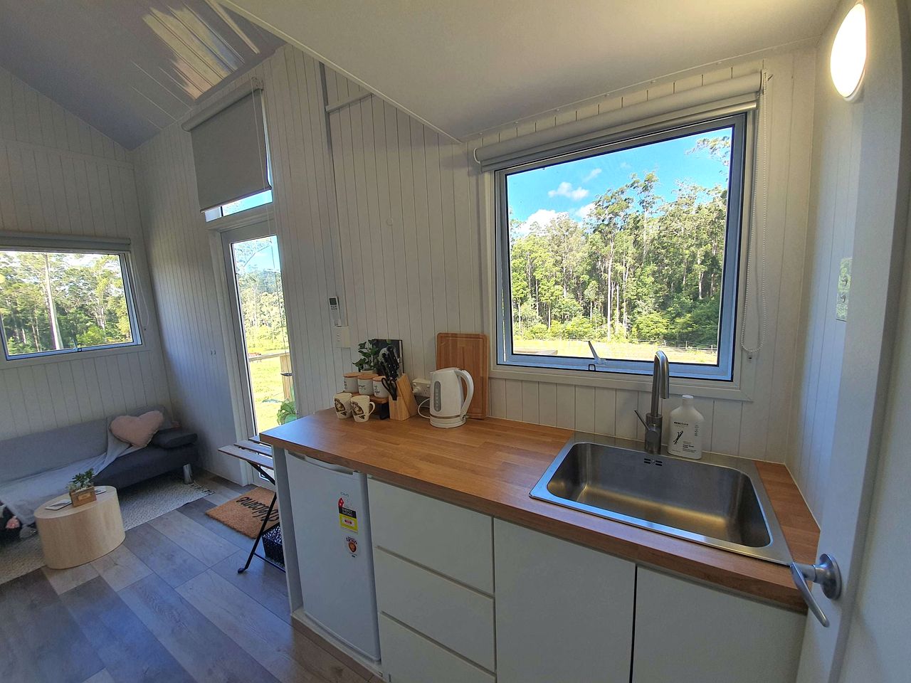 Charming Tiny House Rental for Glamping in Queensland
