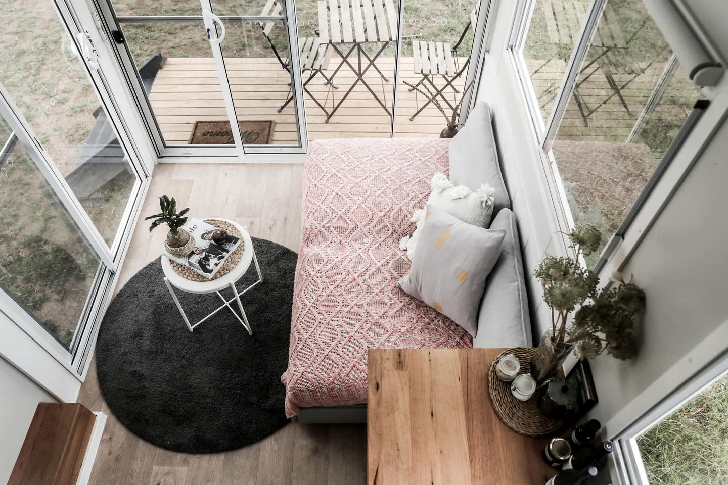 Peaceful Tiny House Rental on a Horse Farm for Glamping near Canberra