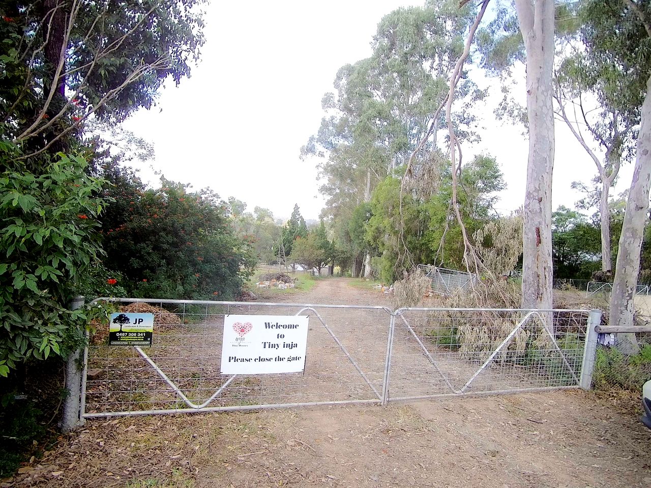 Charming Tiny House Rental for Glamping in NSW