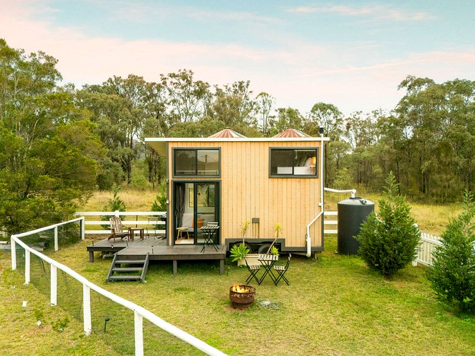 Tiny Houses (Australia, Broke, New South Wales)