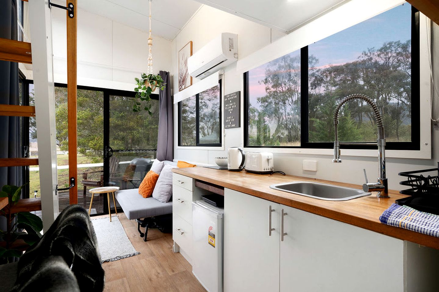 Peaceful Tiny House Rental for Glamping in New South Wales