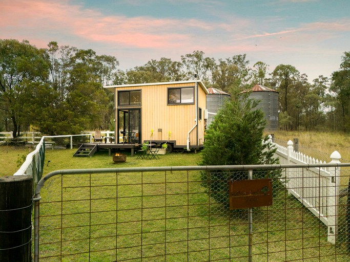 Tiny Houses (Australia, Broke, New South Wales)