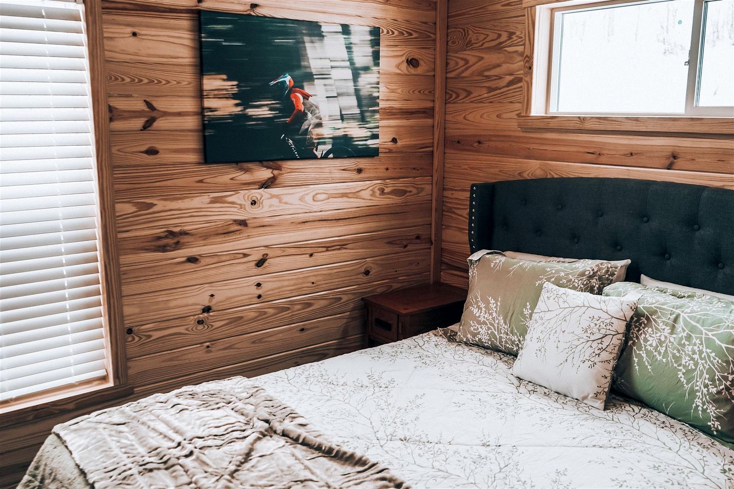 Impressive Tiny House Rental for Great Mountain Getaways in Colorado