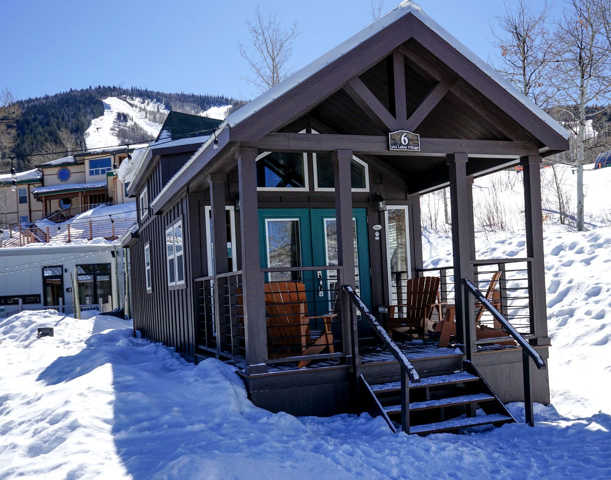 Impressive Tiny House Rental for Great Mountain Getaways in Colorado