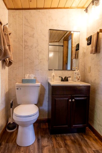 Tiny Houses (United States of America, Seneca Rocks, West Virginia)