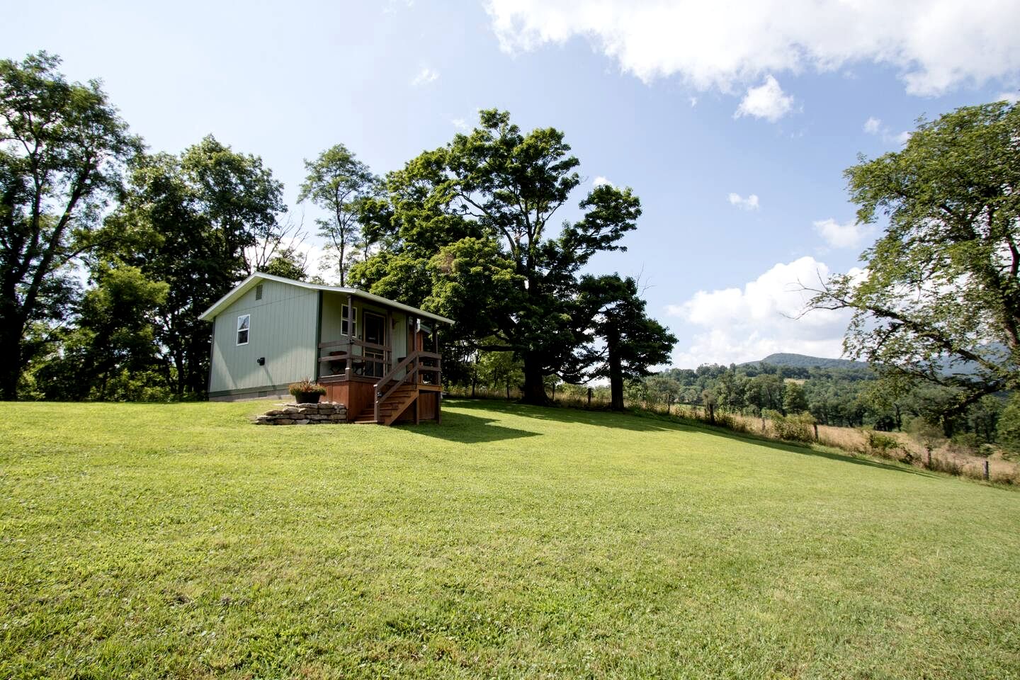Peaceful Tiny House in the Mountains near Seneca Rocks, West Virginia