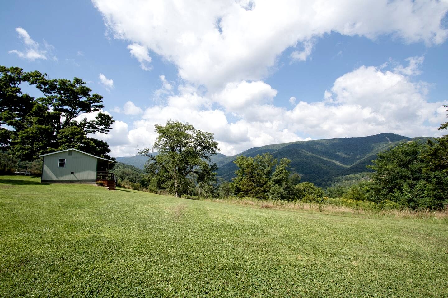 Peaceful Tiny House in the Mountains near Seneca Rocks, West Virginia