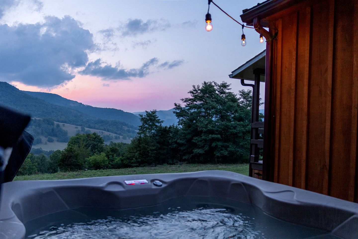 Peaceful Tiny House in the Mountains near Seneca Rocks, West Virginia