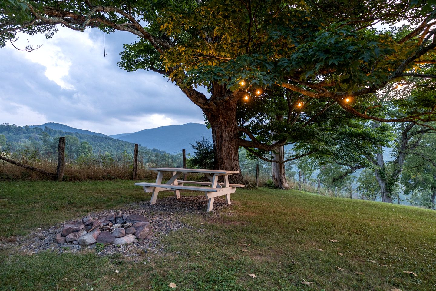 Peaceful Tiny House in the Mountains near Seneca Rocks, West Virginia