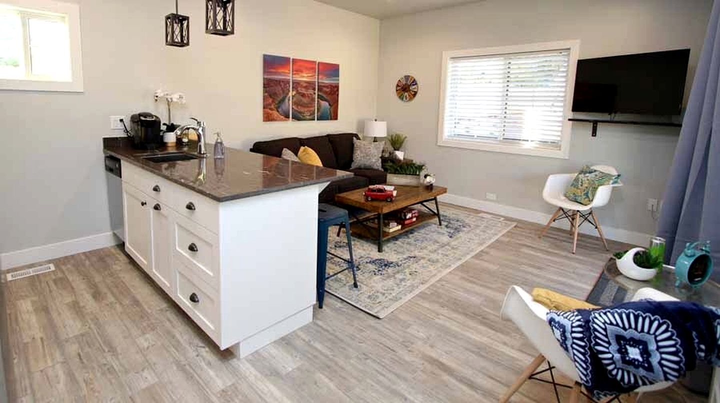 Stylish Tiny House Rental Great for Off-Roading in Southern Utah