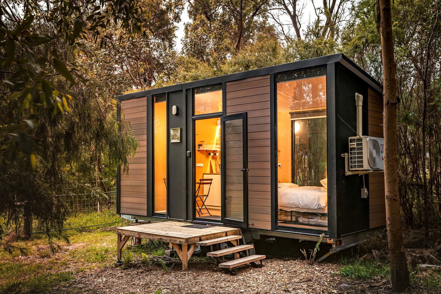 Tiny House Retreat with Countryside Views in Buffalo, Victoria