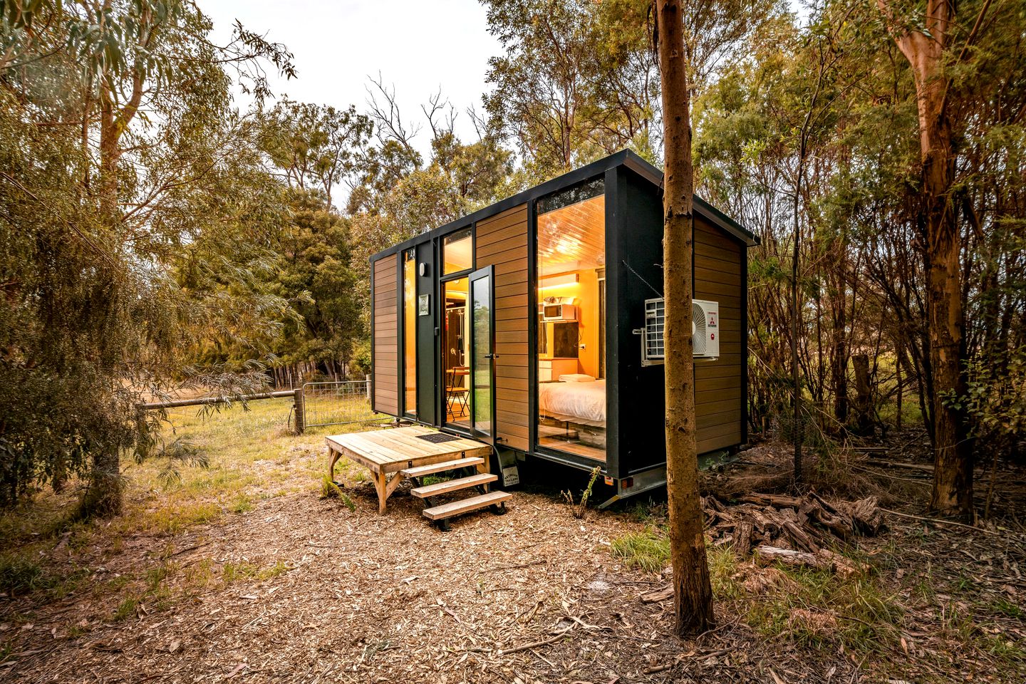 Tiny House Retreat with Countryside Views in Buffalo, Victoria