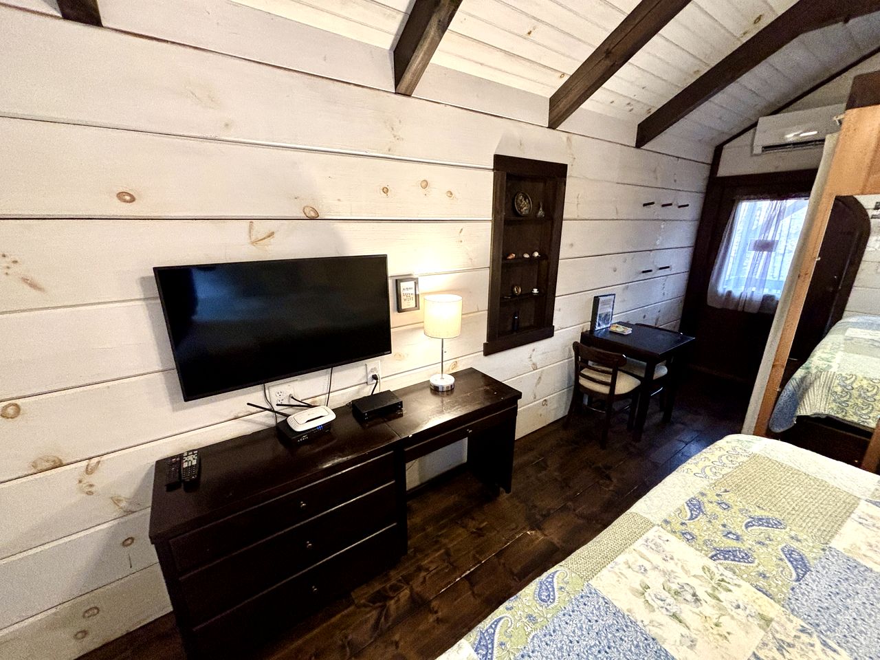 Tiny Home Cottage Near the Smokies #4 Stella, Sevierville, Tennessee