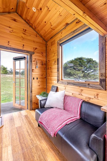 Tree Houses (Australia, Monegeetta, Victoria)