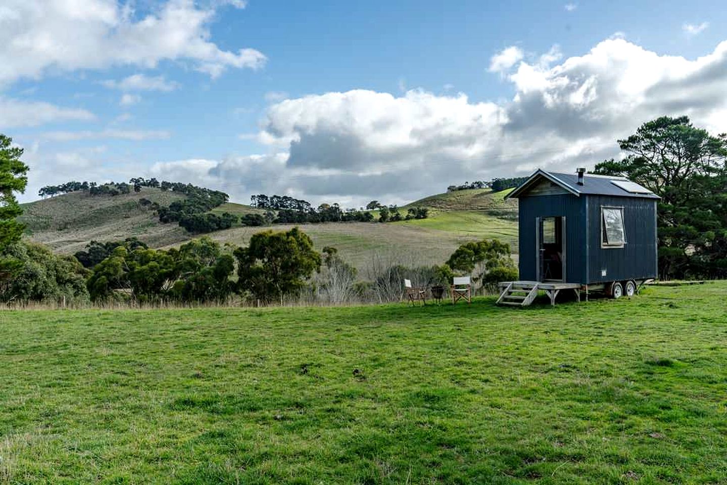 Off-Grid Tiny House for Weekend Getaways near Melbourne