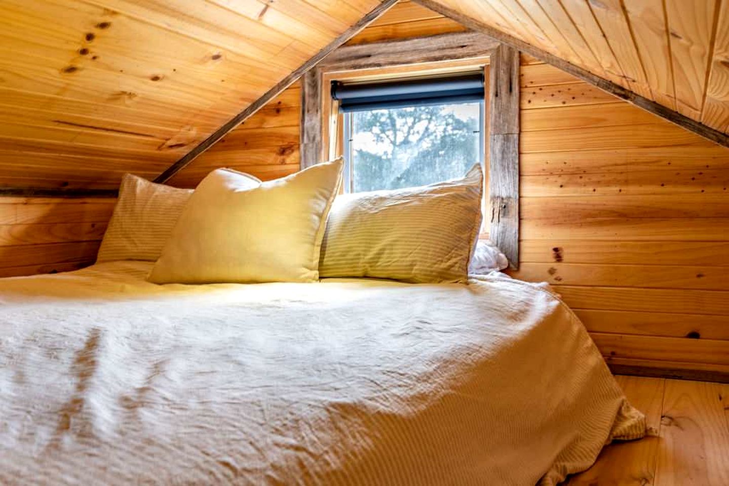 Off-Grid Tiny House for Weekend Getaways near Melbourne