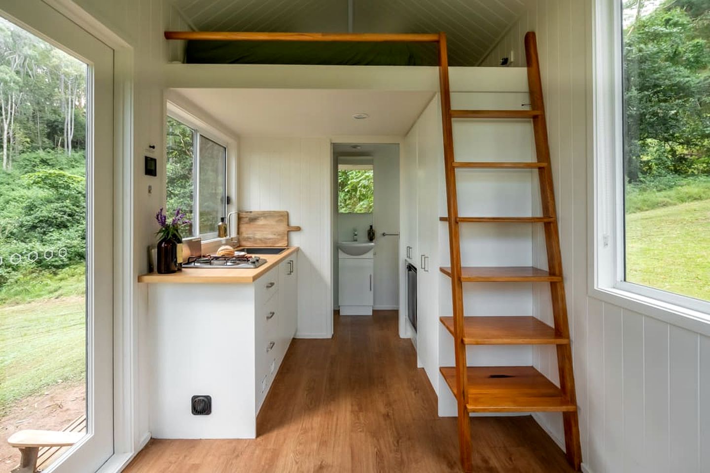 Secluded Tiny Home Overlooking Vineyards near Shoalhaven Wine Region, New South Wales