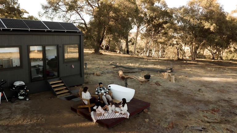Tiny Houses (Australia, --, Western Australia)