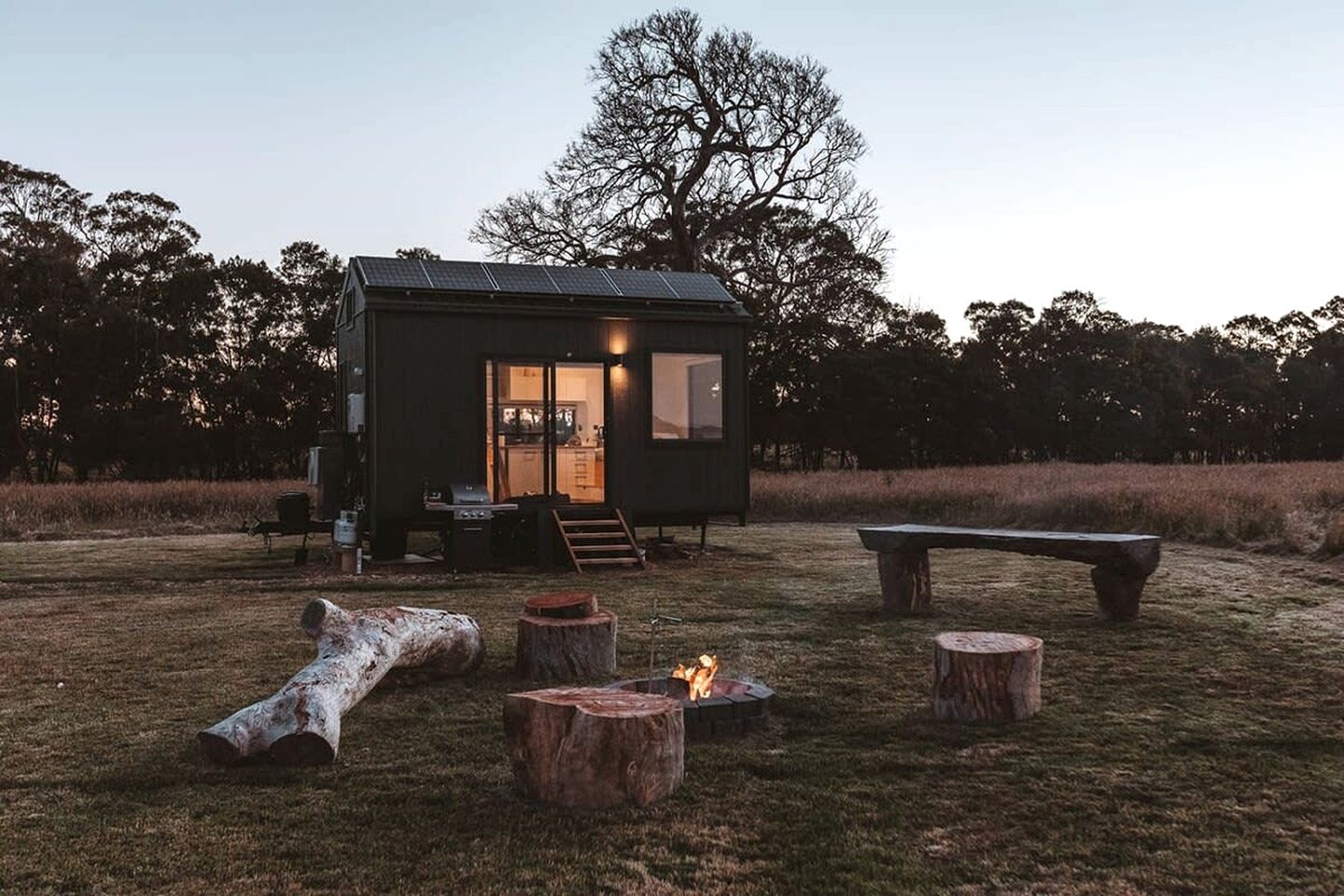 Secluded Tiny House with Mountain Views in Victoria