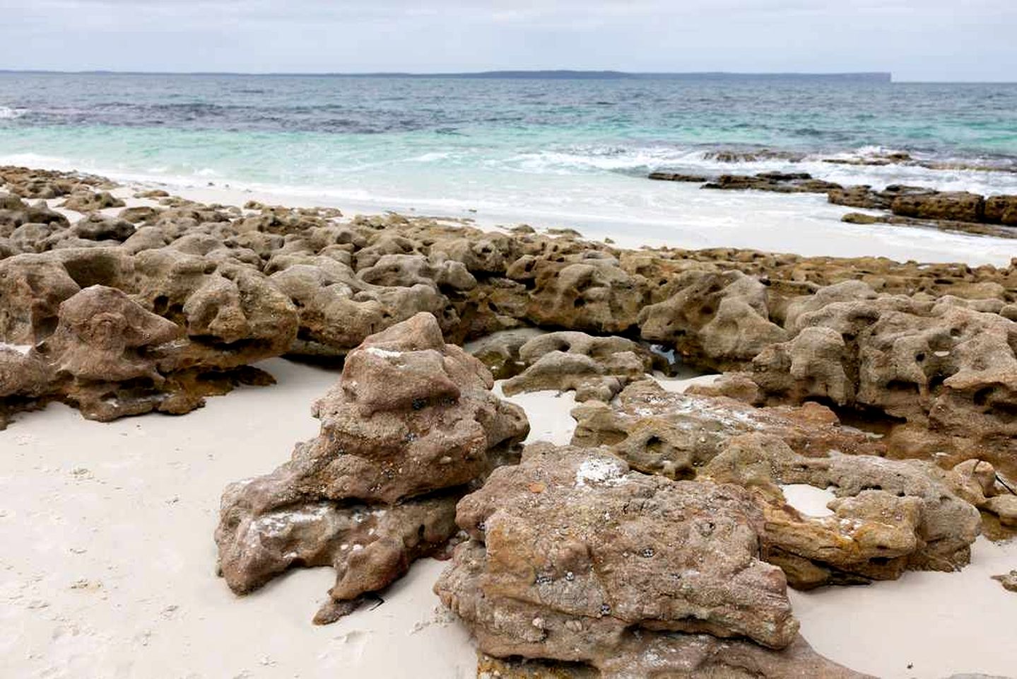 Secluded Coastal Tiny Home with Outdoor Bathtub near Hyams Beach, Jervis Bay New South Wales