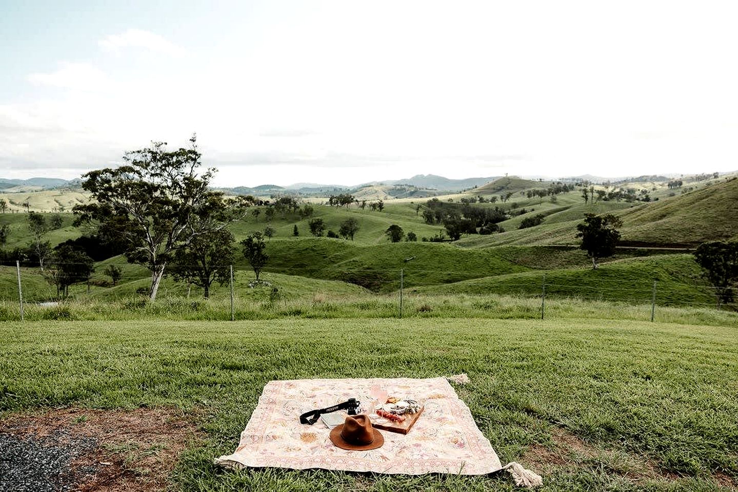 Mountain Tiny House with Spectacular Landscape Views in New South Wales
