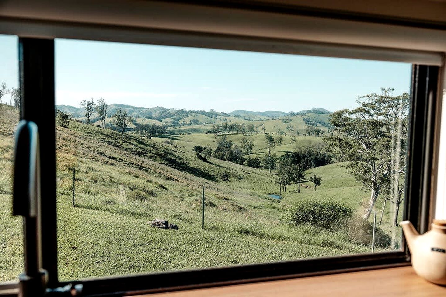 Mountain Tiny House with Spectacular Landscape Views in New South Wales