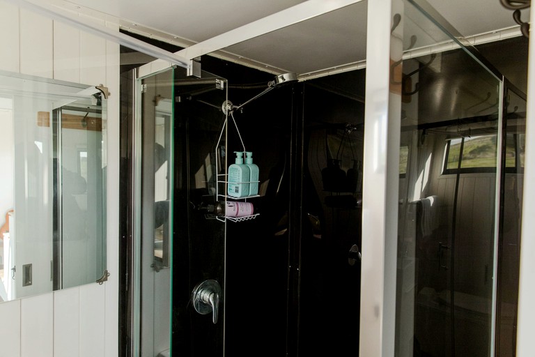 Vacation Rentals (Australia, --, --)