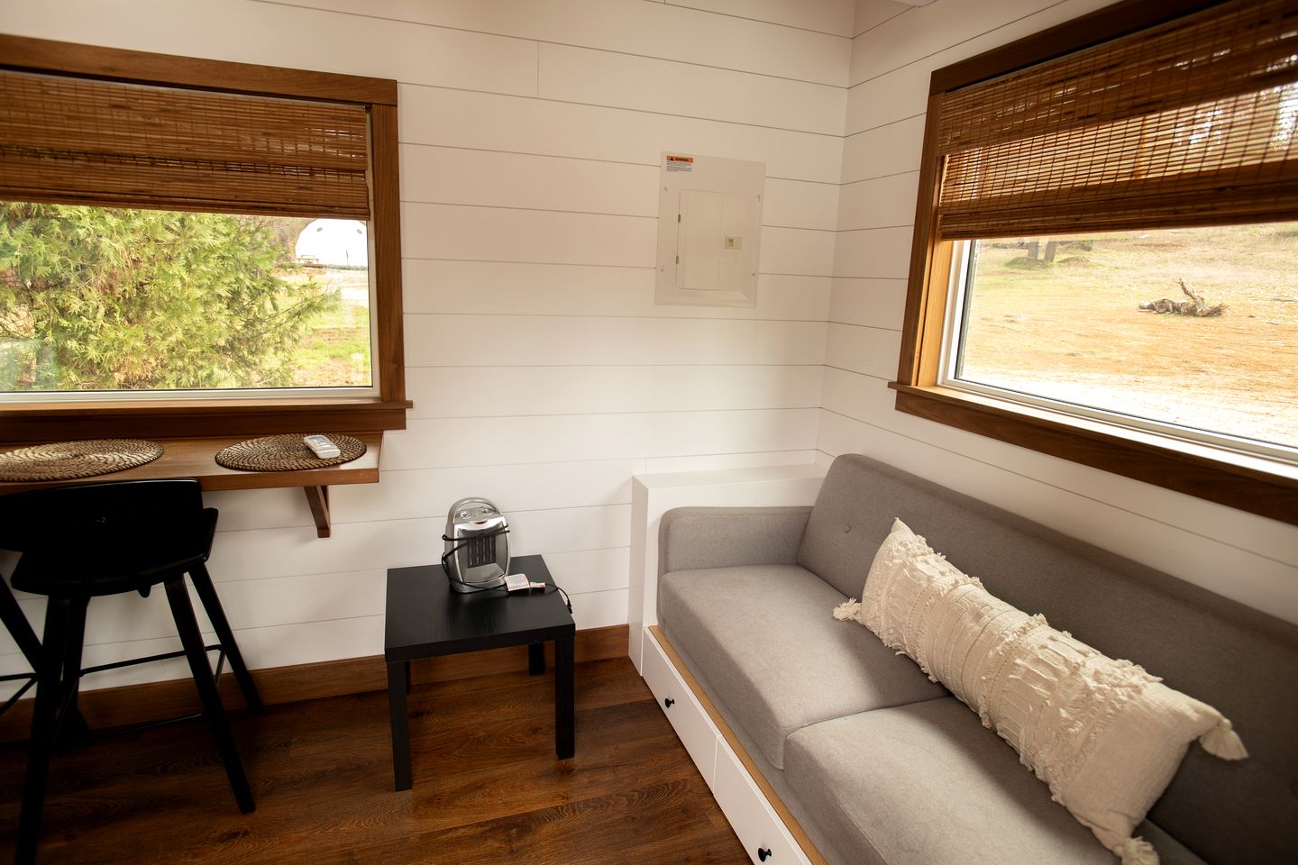 Cozy Modern Tiny Retreat with Yoga Dome, Garden, and Stargazing in Groveland, California