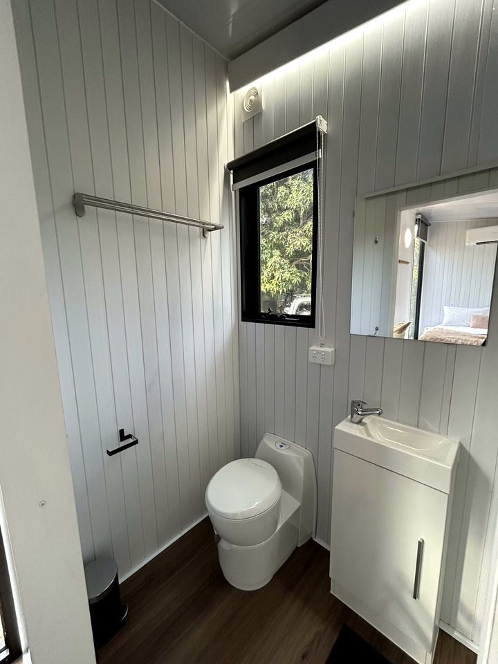 Amazing Tiny House with Fire Pit in Greens Creek, Queensland