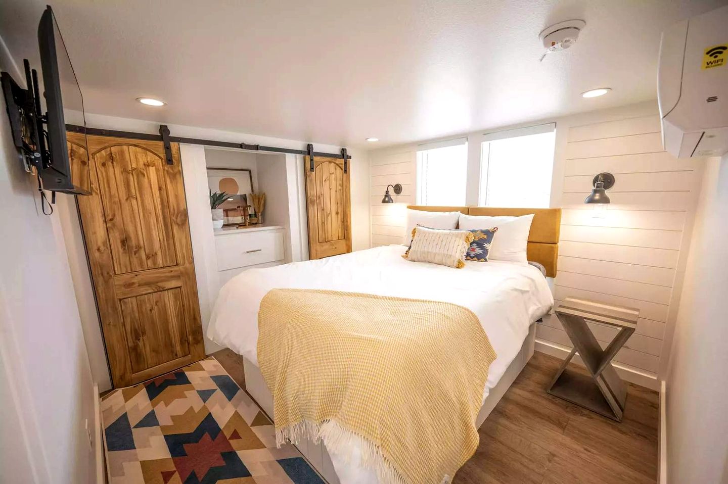 Serene Tiny Home Retreat with Resort Amenities Near Fredericksburg, TX