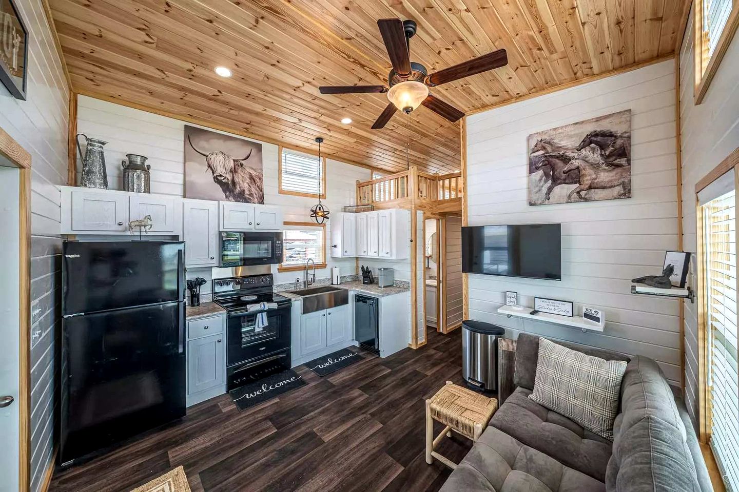 Charming and Modern Tiny Home Escape with Resort Amenities and Pool Near Fredericksburg, TX