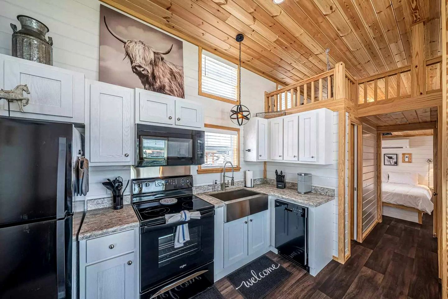Charming and Modern Tiny Home Escape with Resort Amenities and Pool Near Fredericksburg, TX