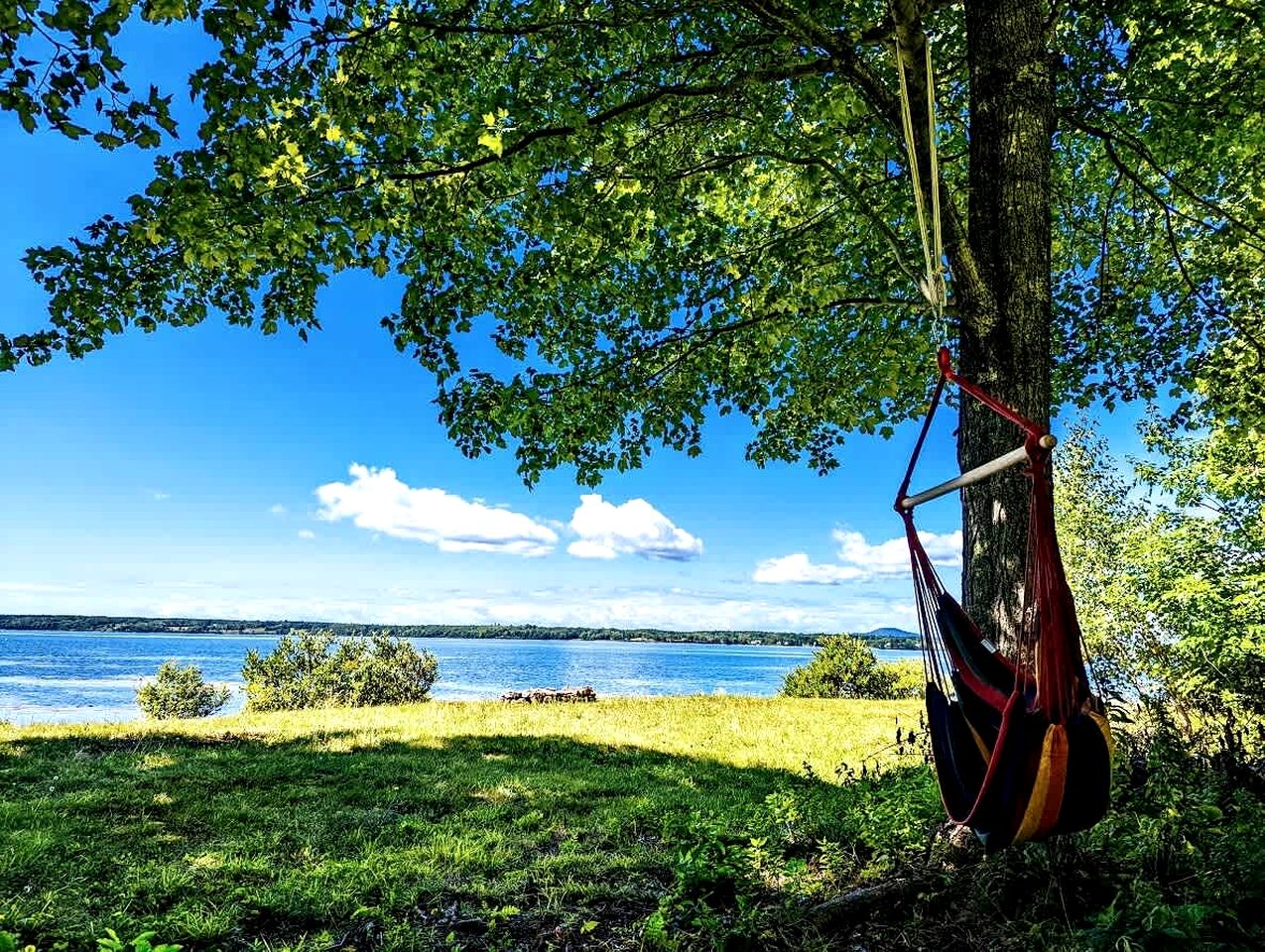 Cute Tiny Beach House with Amazing Bay Views and Private Beach in Trenton, Maine