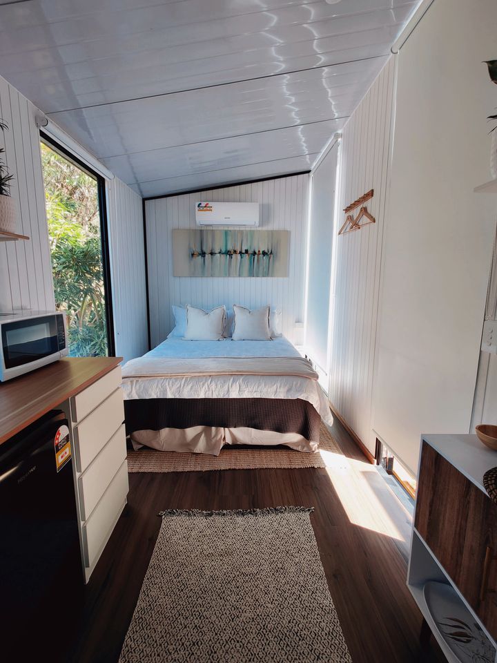 Marvelous Tiny House with Great Barbecue and Picnic Area Near the Coast in Queensland, Australia