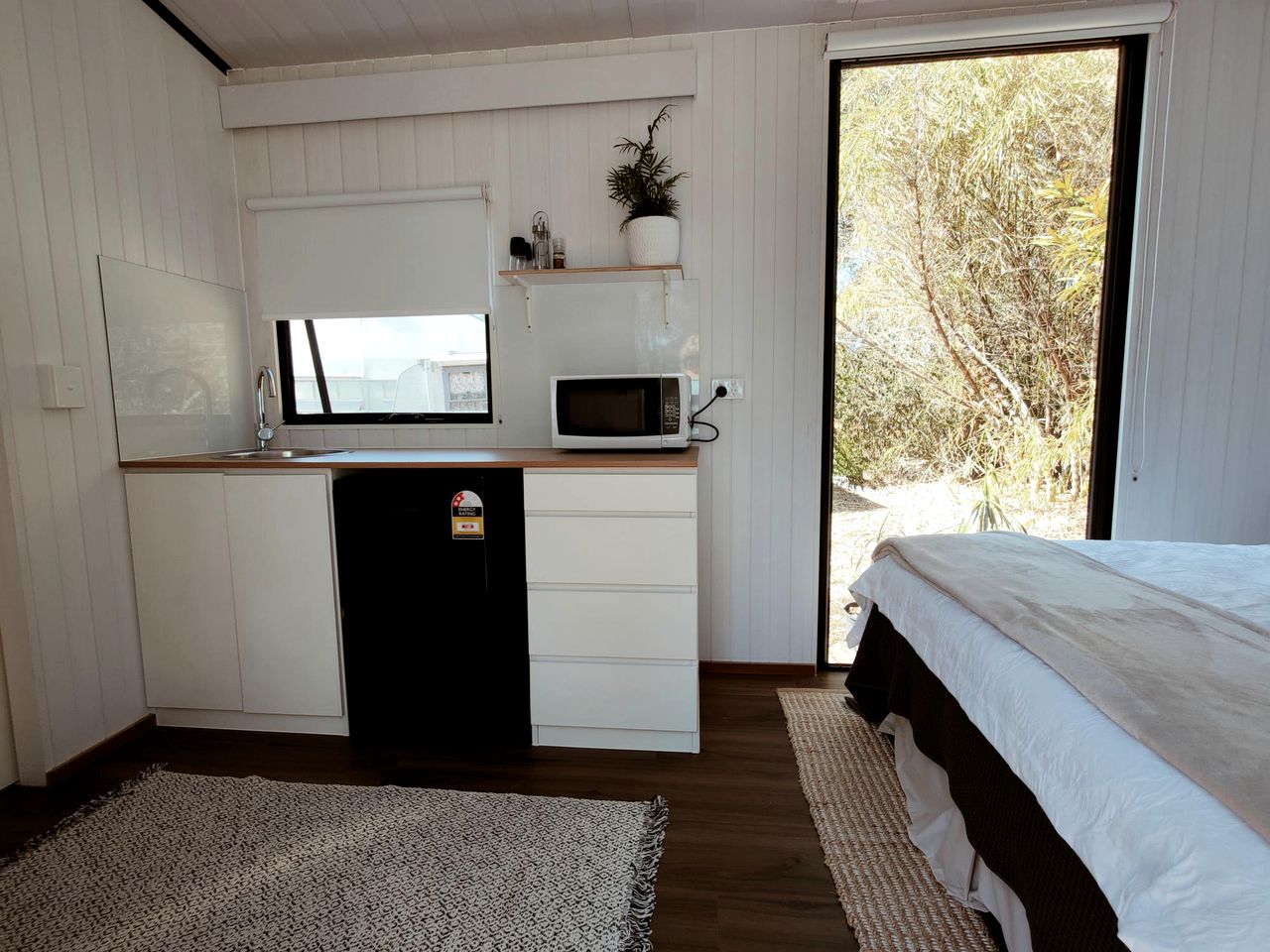 Marvelous Tiny House with Great Barbecue and Picnic Area Near the Coast in Queensland, Australia