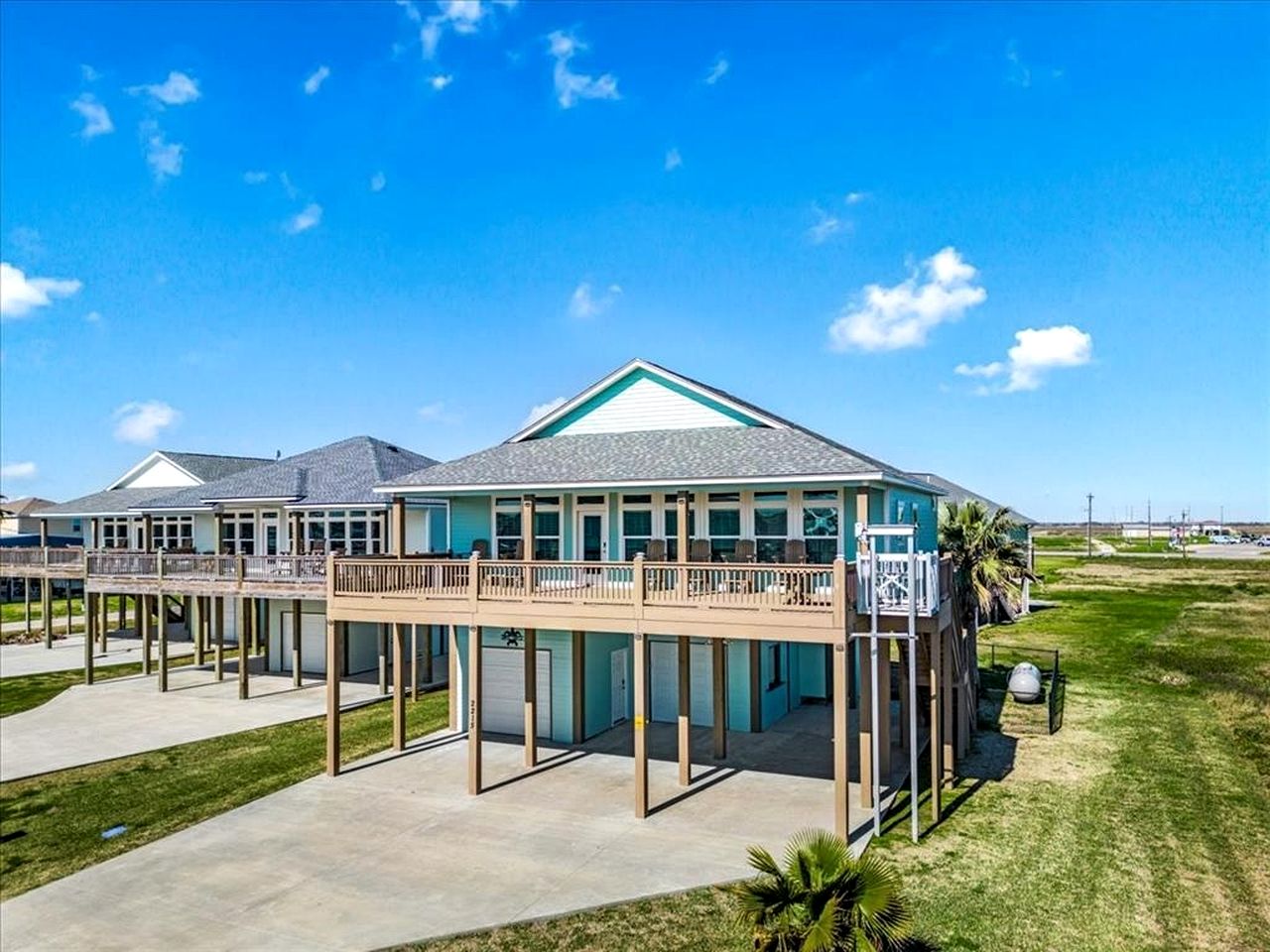 Delightful Beach House with Yard and Deck for Coastal Getaway on Crystal Beach, Texas