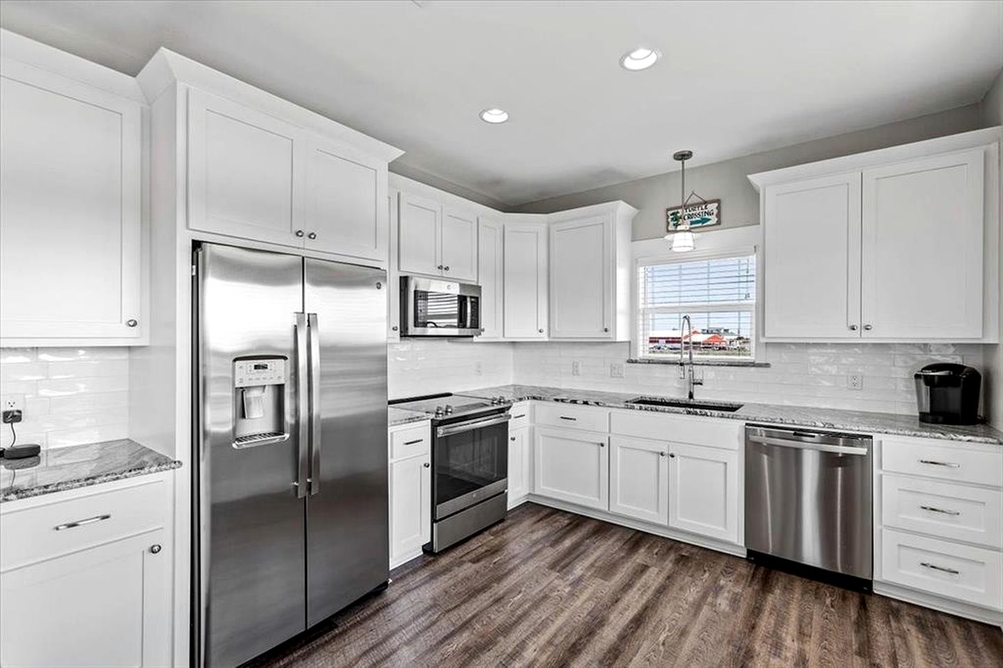 Delightful Beach House with Yard and Deck for Coastal Getaway on Crystal Beach, Texas