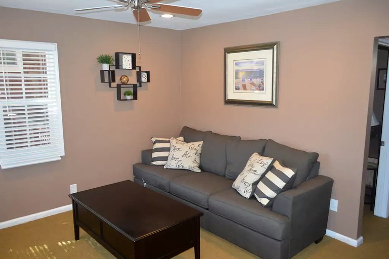 Cabins (Green Valley Lake, California, United States)