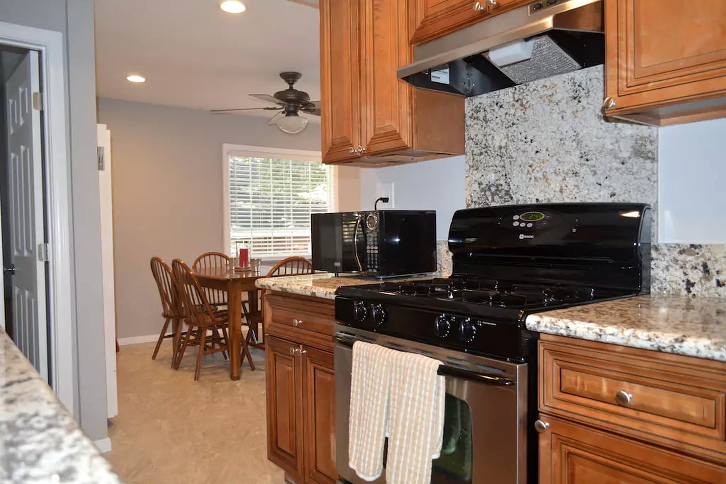 Inexpensive Cabin Rental by Green Valley Lake near Running Springs, California