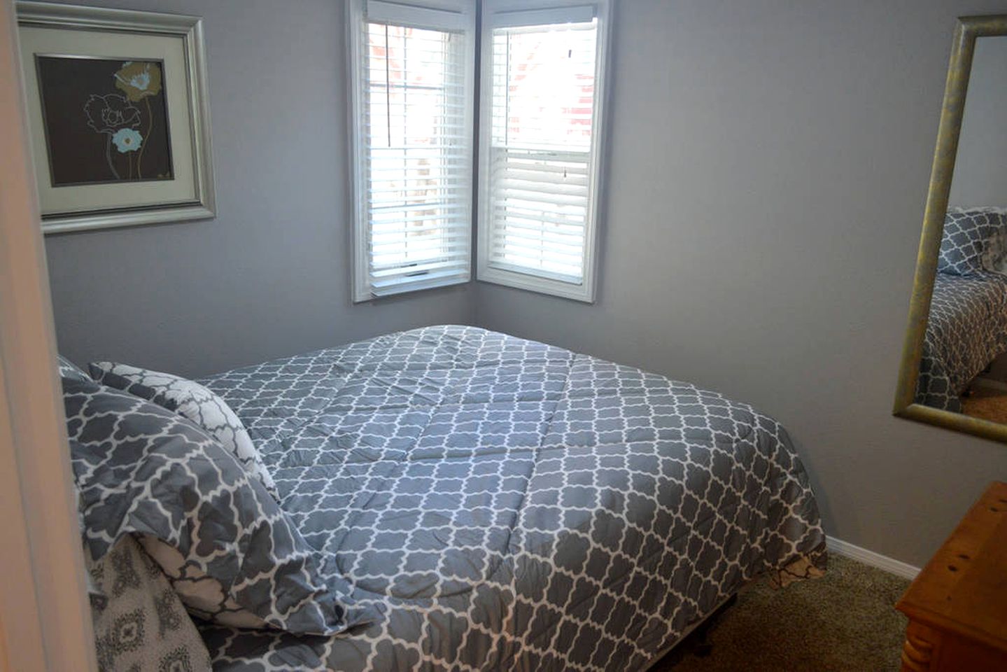 Inexpensive Cabin Rental by Green Valley Lake near Running Springs, California