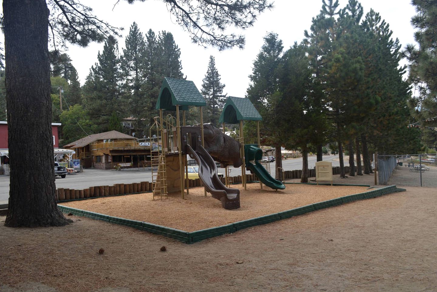 Inexpensive Cabin Rental by Green Valley Lake near Running Springs, California