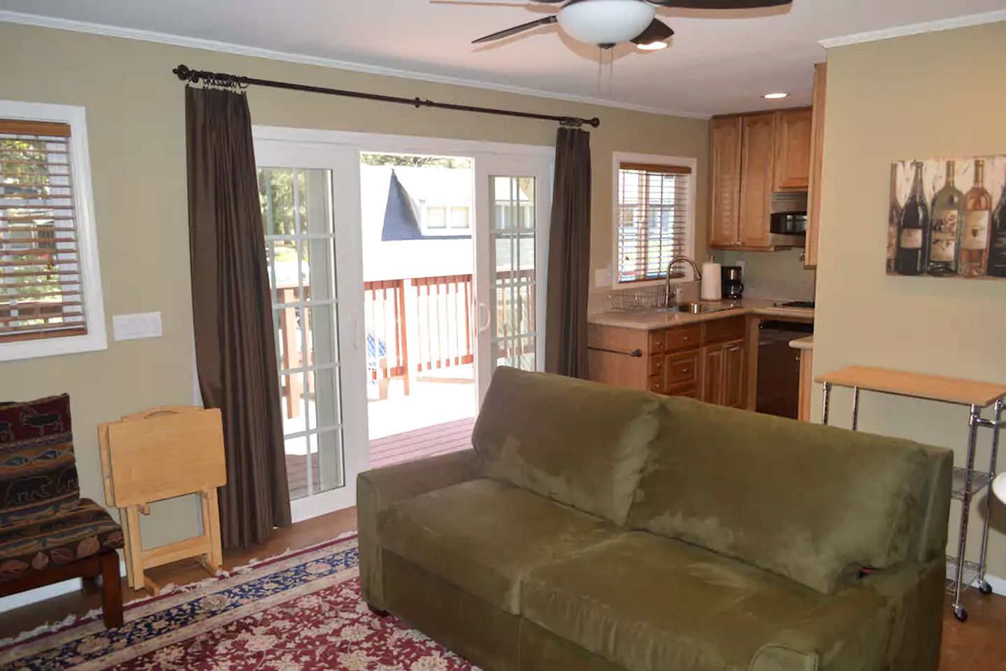 Large Group Getaway Cabins by Green Valley Lake near San Bernardino, California