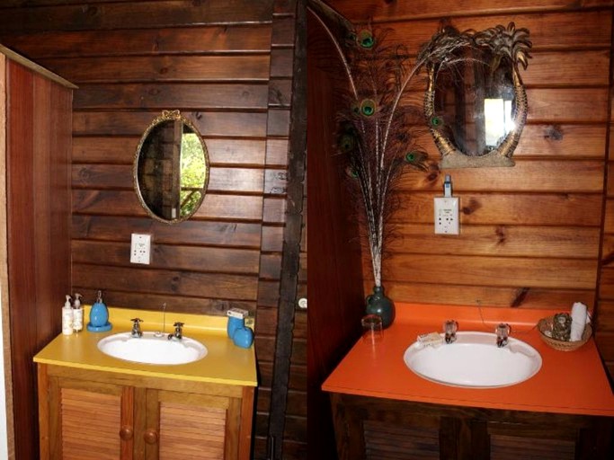 Cabins (Te Rawa, South Island, New Zealand)