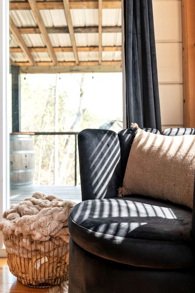 Cozy Cabin Near Great Smoky Mountains National Park, Tennessee