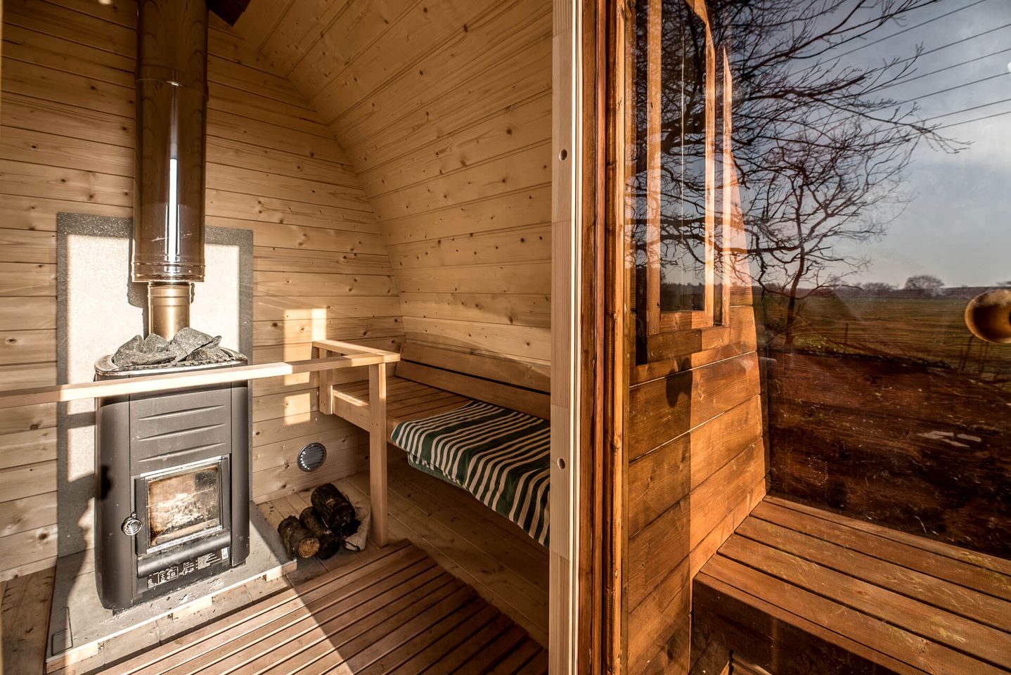 Wangford Glamping Cottage, Perfect for a Countryside Holiday in Suffolk