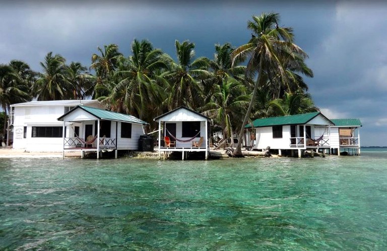 Cabins (Tobacco Caye, Stann Creek District, Belize)