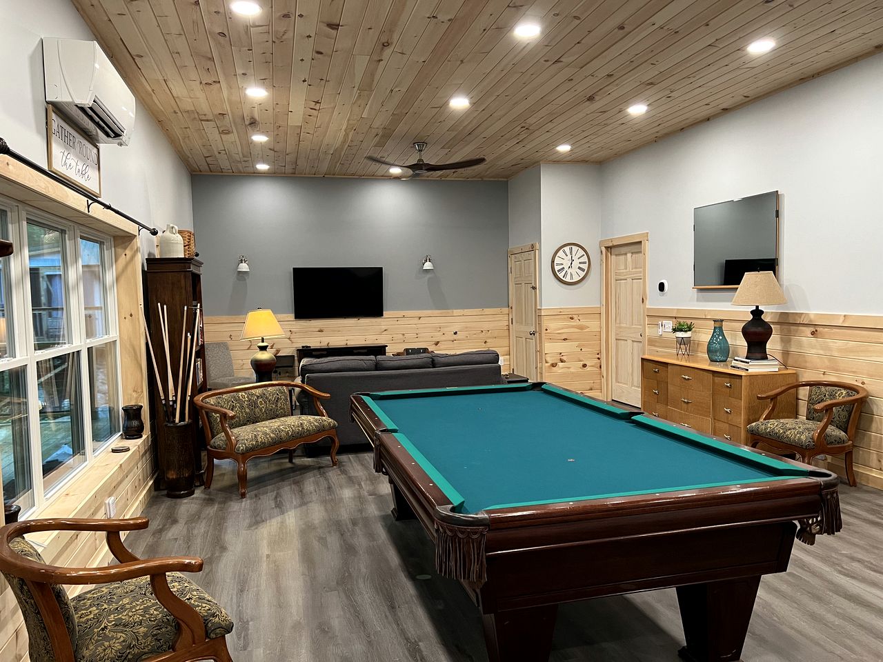Stunning Cottage with Pool Table and Lake Access in Orland, Maine