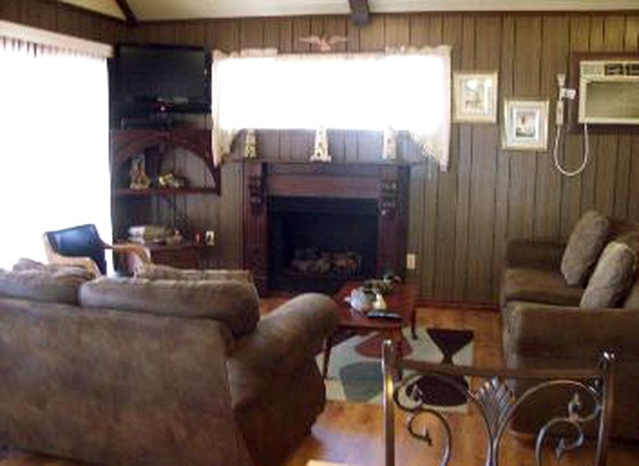 Cabins (Zwolle, Louisiana, United States)