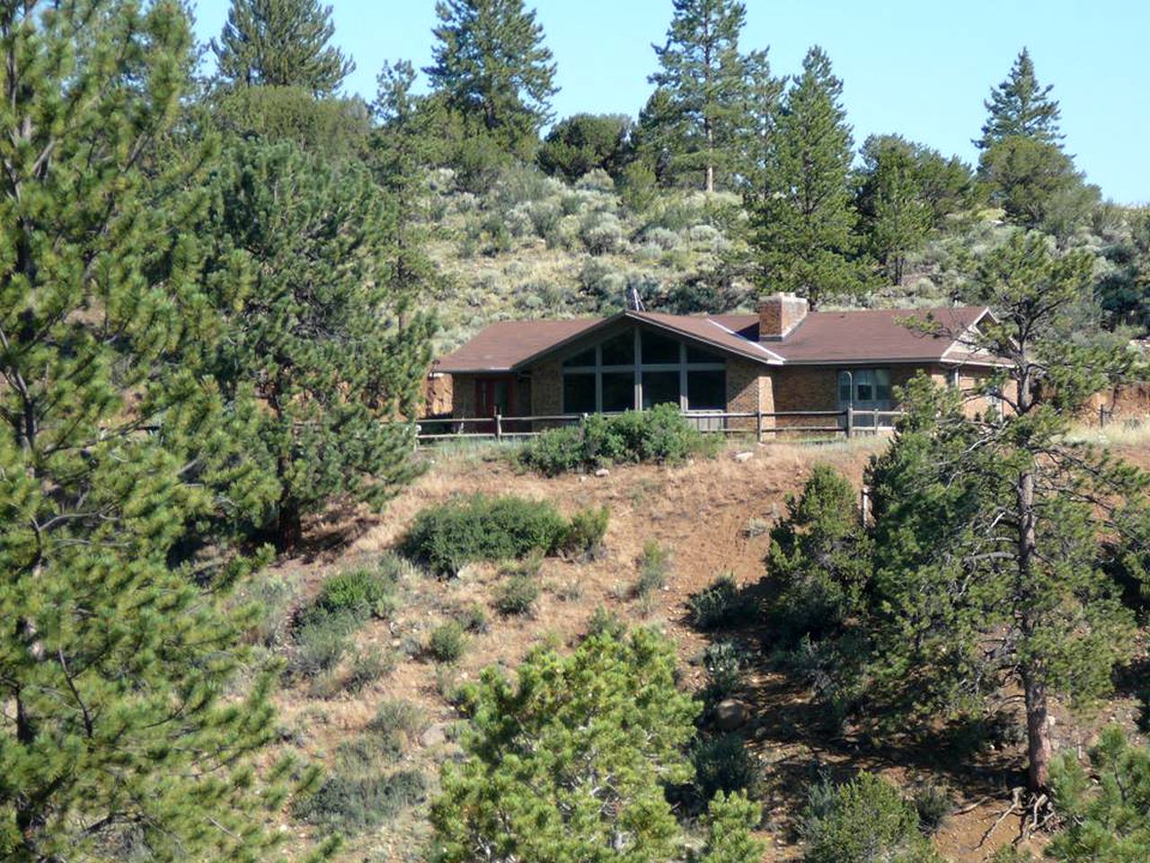 Three-Bedroom Cabin for Rent with Immaculate Views in Buena Vista, Colorado