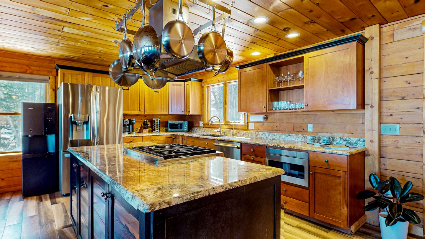 Ultimate Four-Season Escape with Scenic Porch Views in Rockwood, Maine